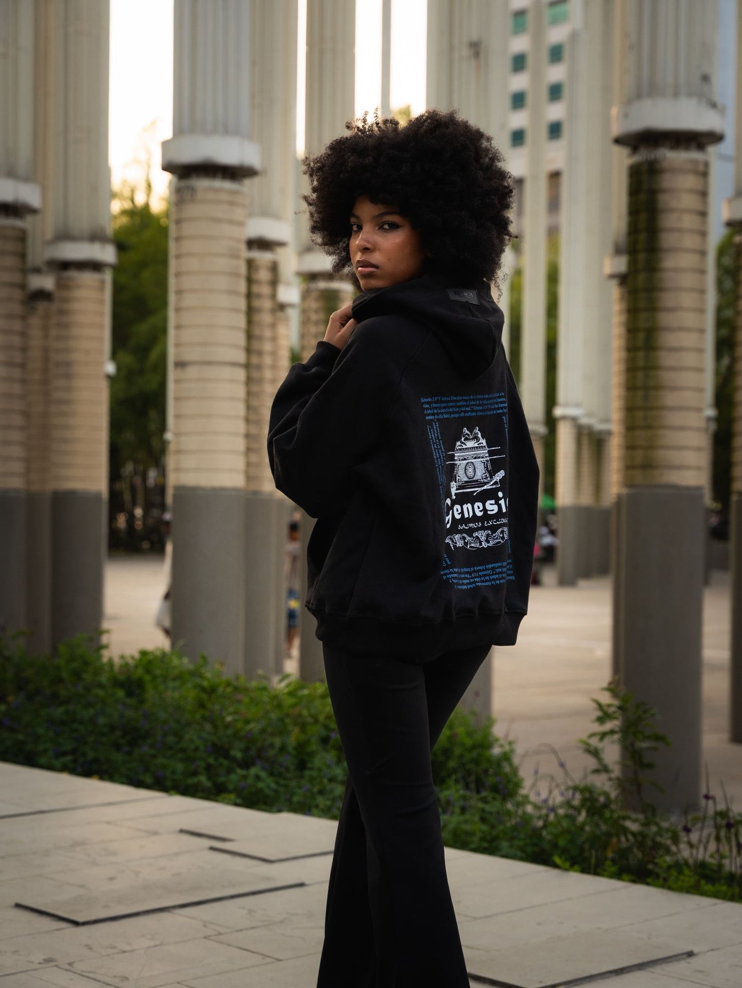 Hoodie “Arca” Negro